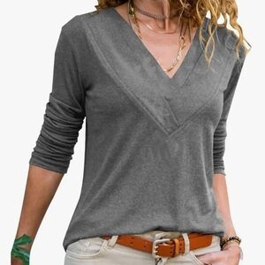 Gray V-Neck Women's Top / Size Small
